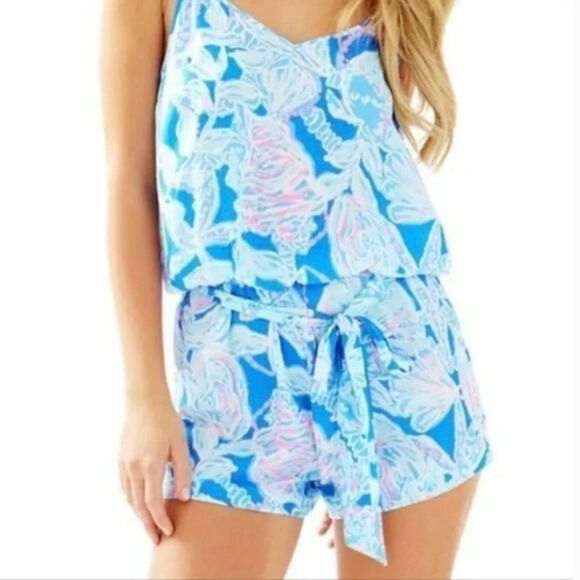 Lilly Pulitzer Deanna Romper Bay Blue Pink Into The Deep
Size S - Picture 3 of 8